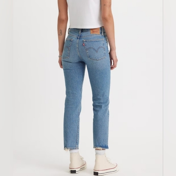 Levi's Wedgie Straight Jeans - Picture 2 of 5